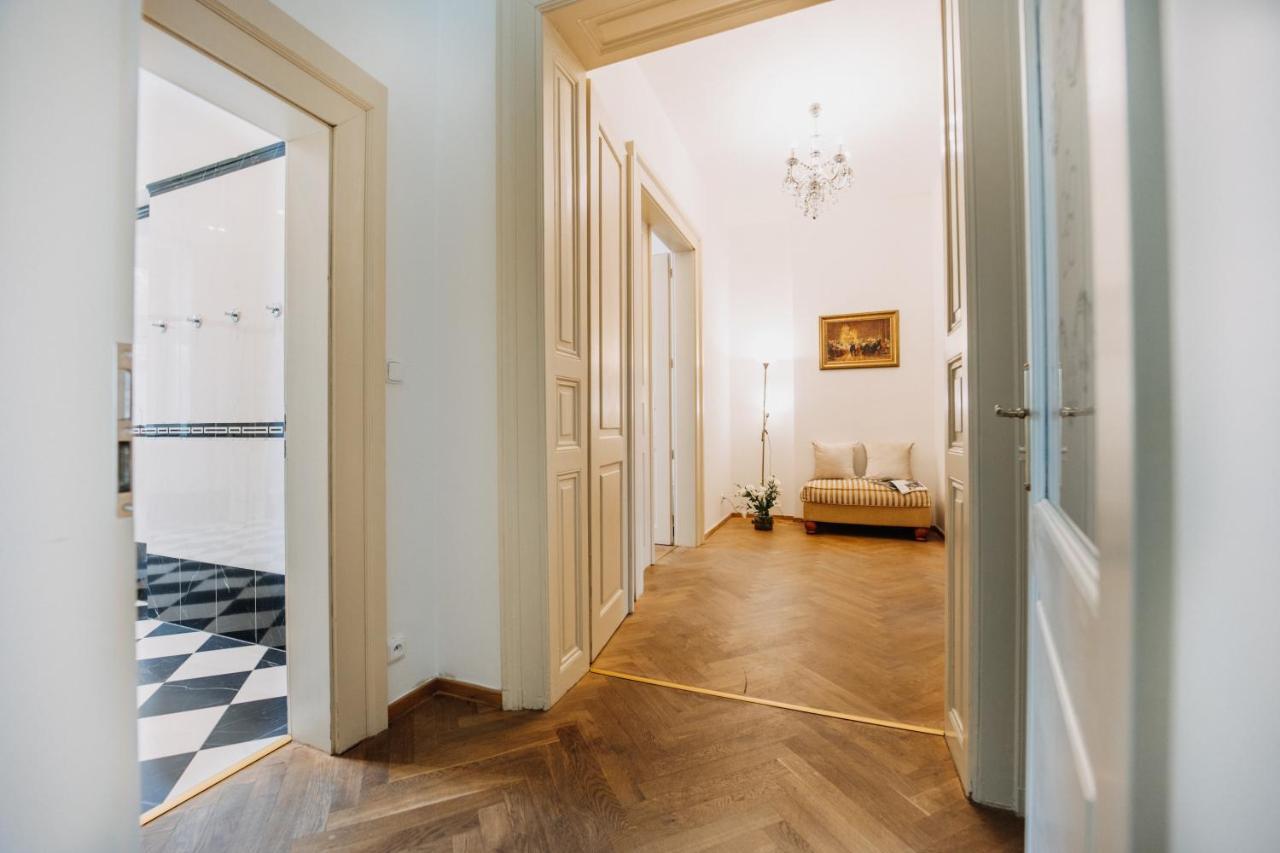 Apartment Designed 2bd- 65 M2 Next To Main Station *