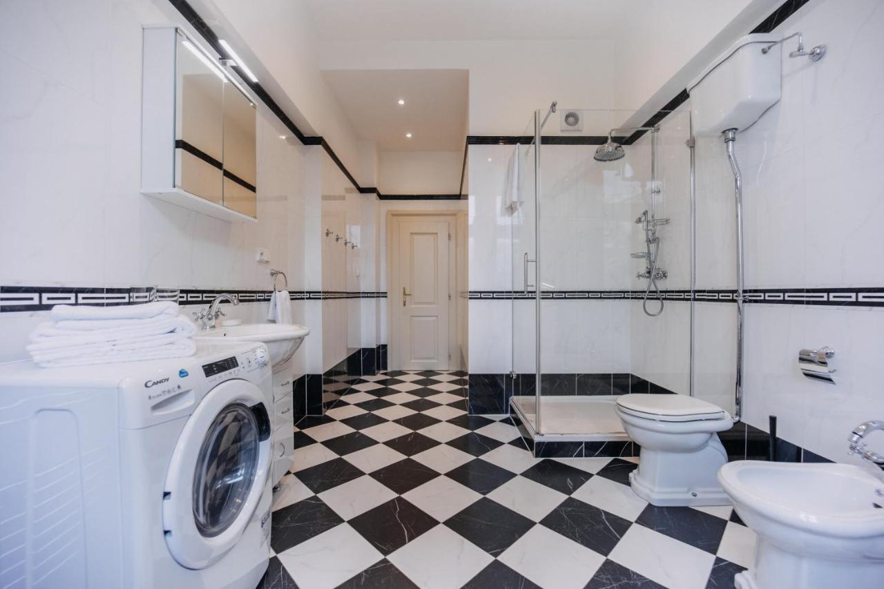 Apartment Designed 2bd- 65 M2 Next To Main Station
