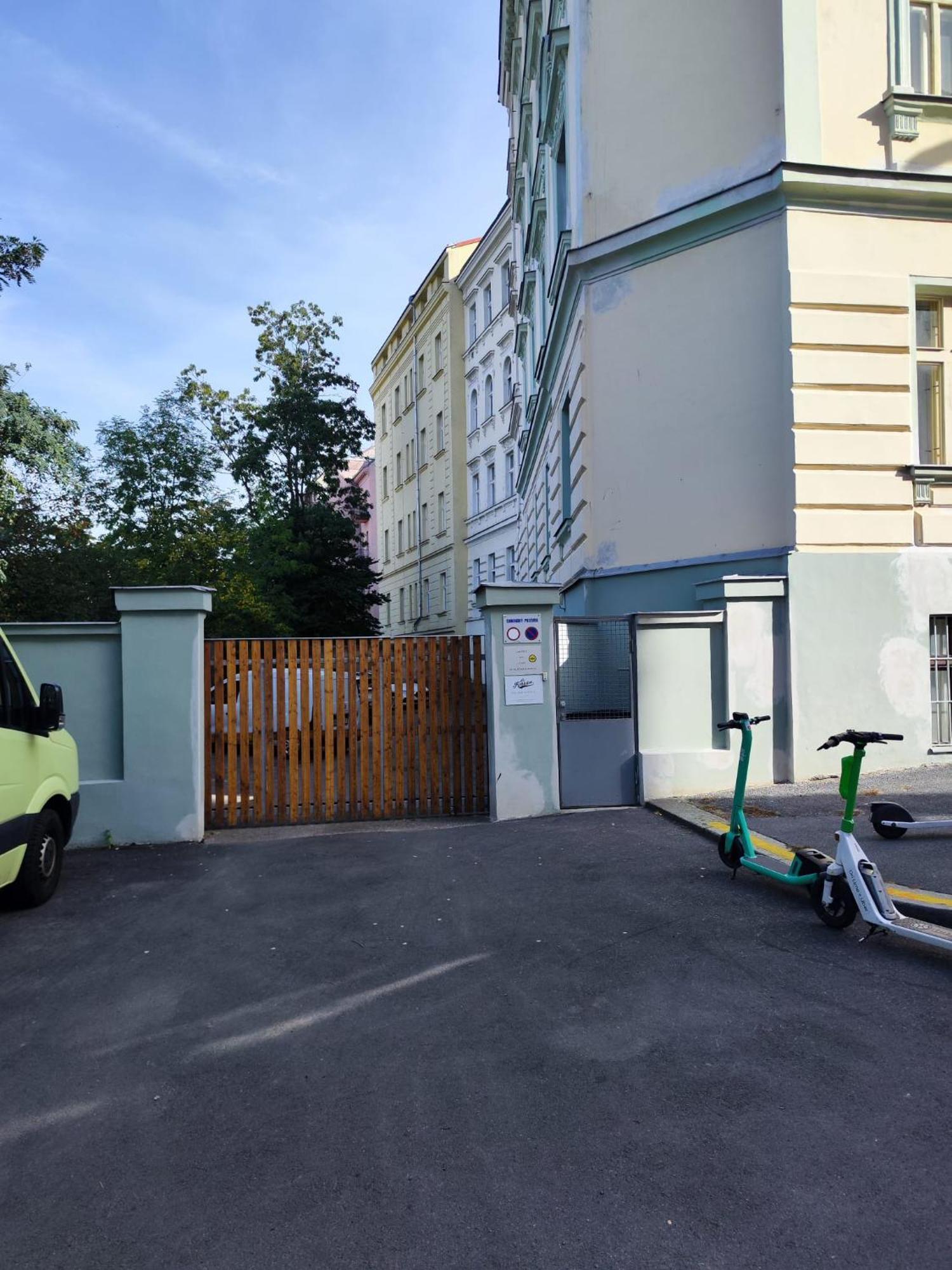 Apartment Designed 2bd- 65 M2 Next To Main Station Prague